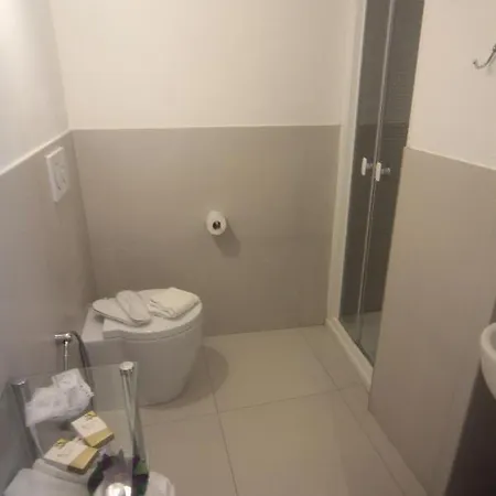 Vacation 3 Bed & Breakfast 4*